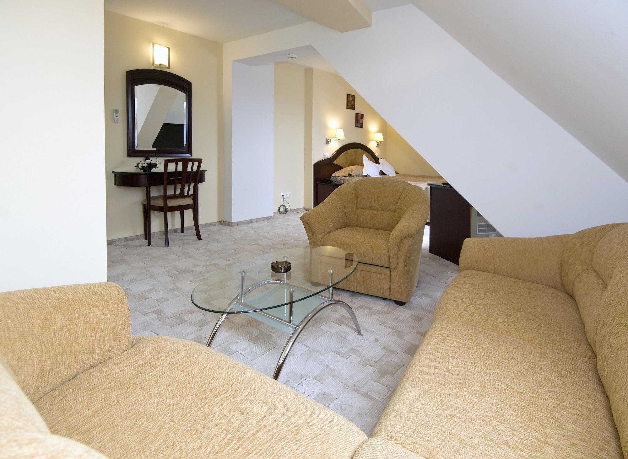 Hotel Ambient Braşov Extérieur photo