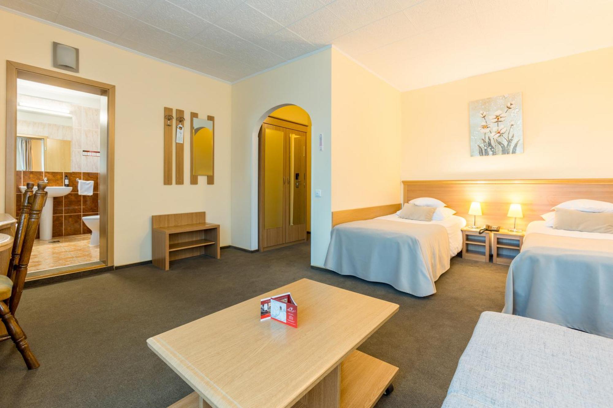 Hotel Ambient Braşov Chambre photo